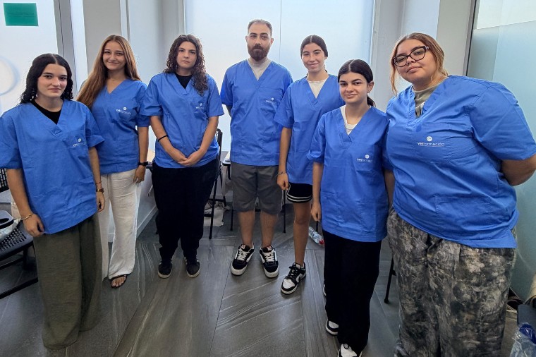 curso auxiliar veterinario barcelona